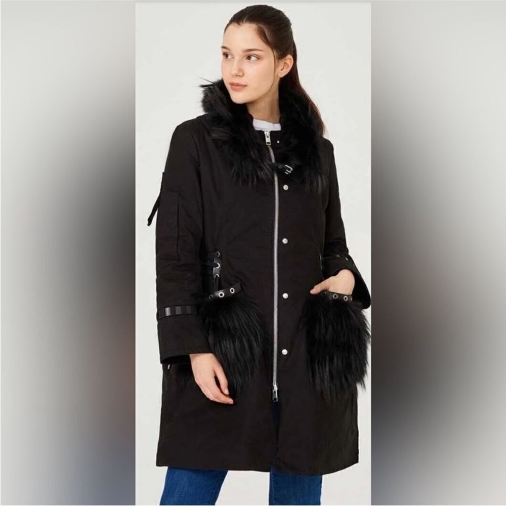 Ermanno Scervino Women's Black Fur-Trimmed  puffer Coat, US4-6